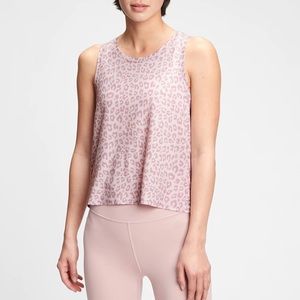 🆕 GapFit Breathe Wrap-Back Tank